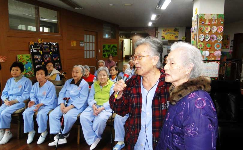 음악요법-노래부르기